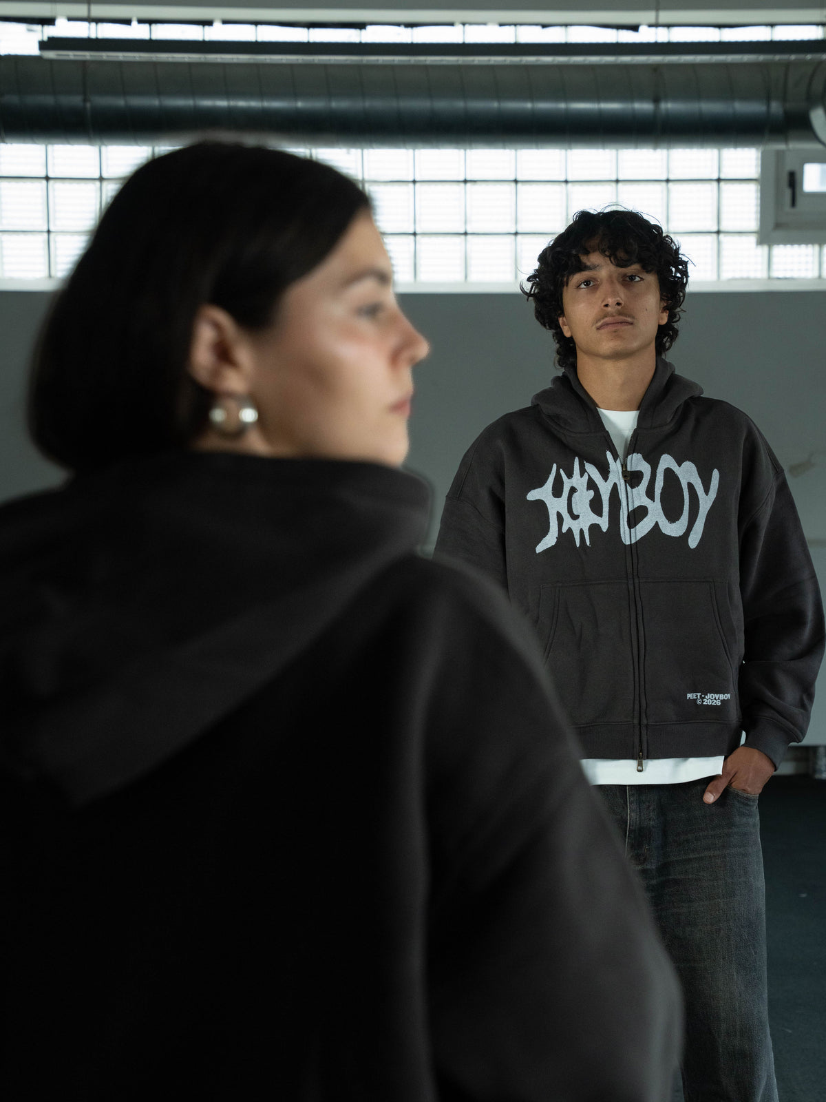 Hoodie Gris Zippé
