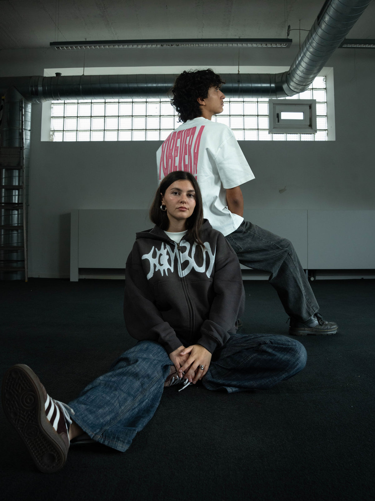 Hoodie Gris Zippé