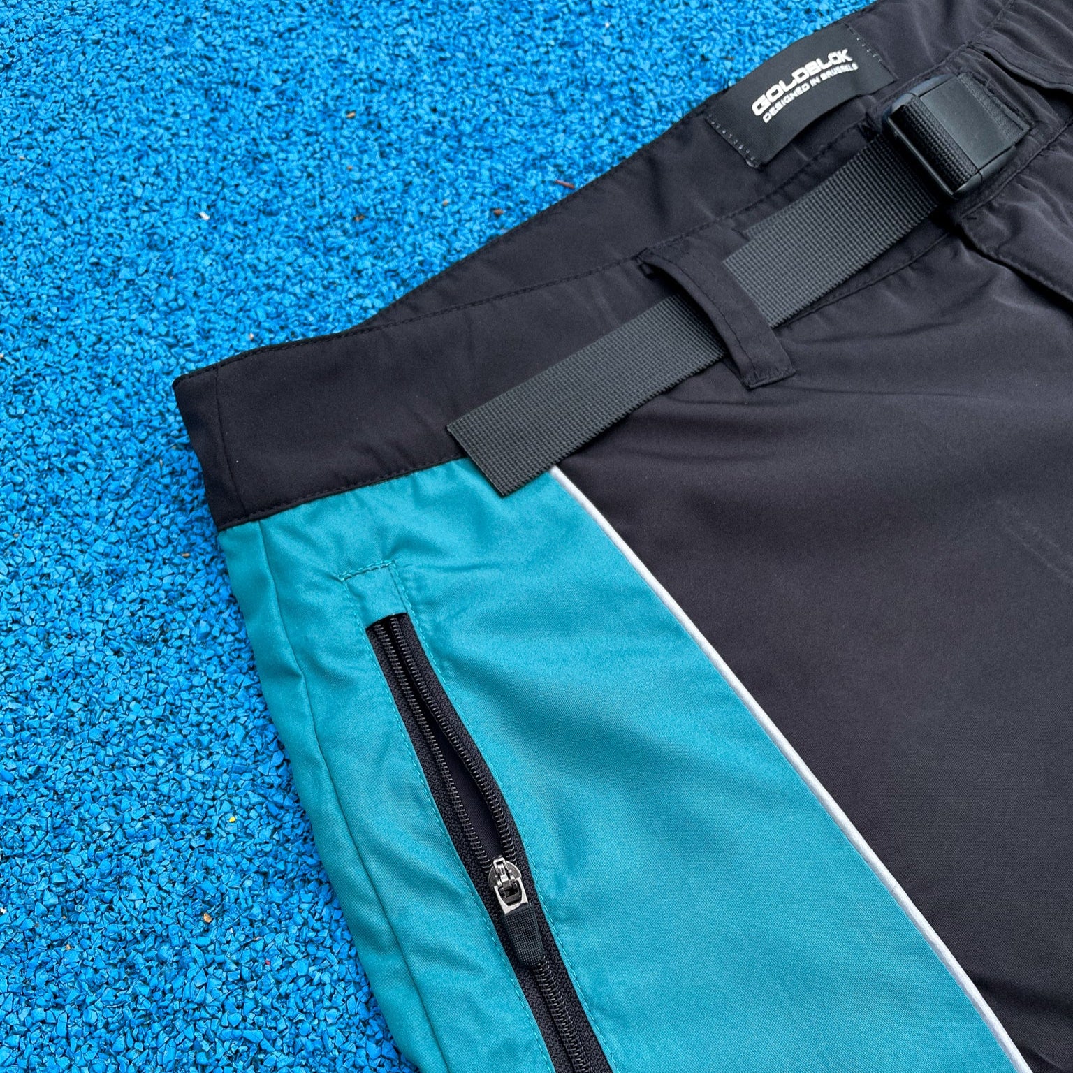 Short "COLLAB GOLDBLOK"